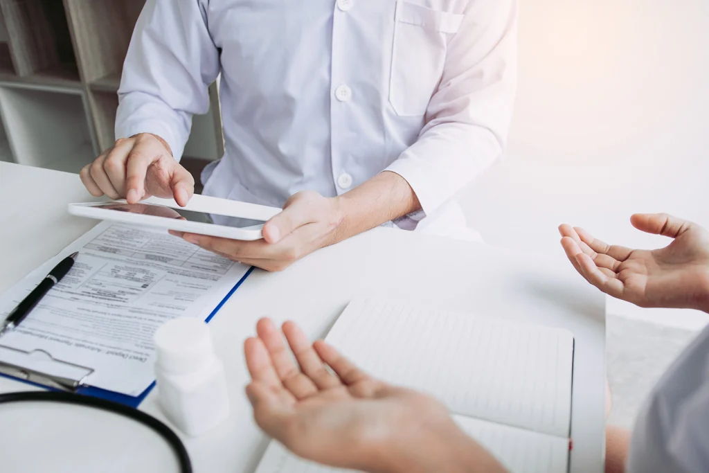 Diferencias entre hemorroides, fisura anal y otras causas de molestias anorrectales