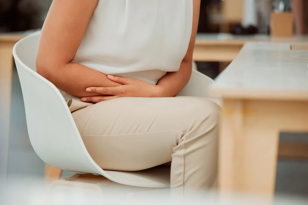 Síntomas comunes de hemorroides y otras molestias anorrectales